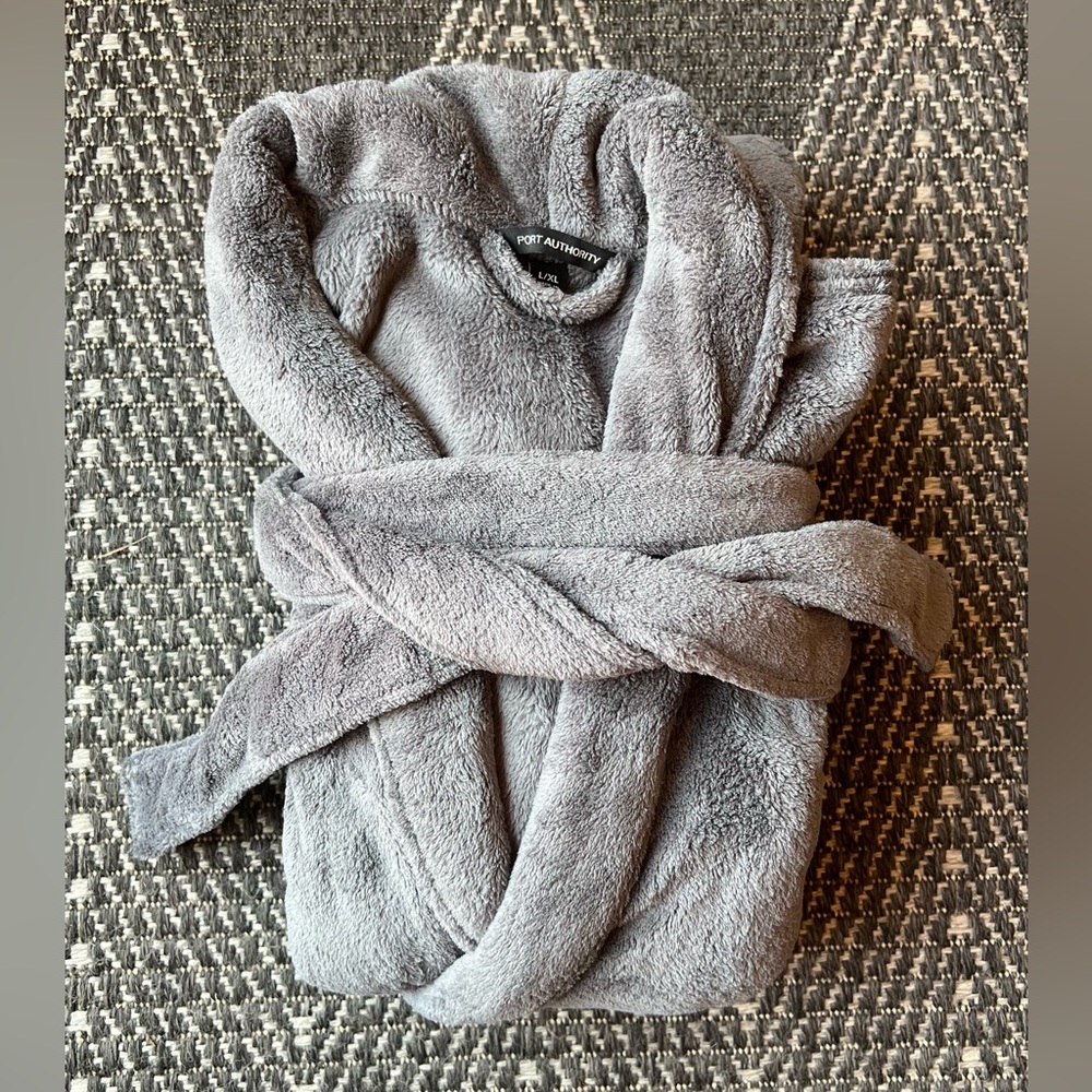 🚫SOLD ON MERC🚫NWOT Port Women’s Authority Fleece Robe Grey L/XL